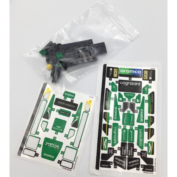 LEGO Speed Champions 76925 Aston Martin Vantage Safety Car & AMR23 Partly Built - Picture 5 of 10